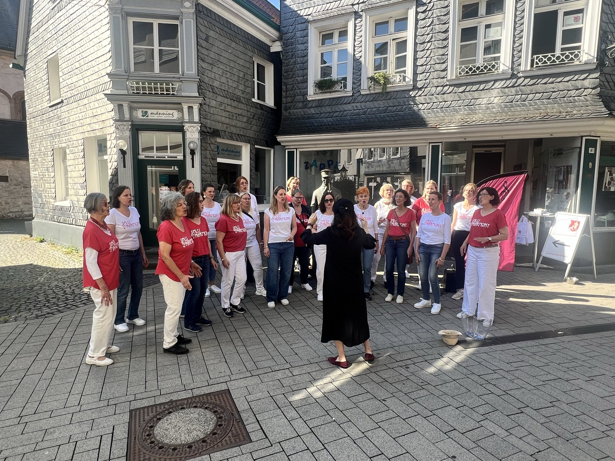 Featured image for “Walking Acts in Wülfrath”